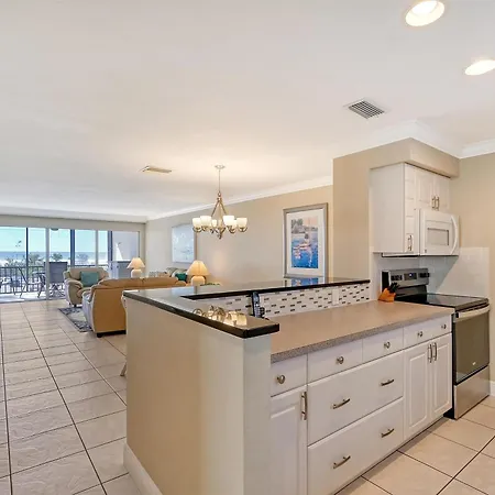 Villa Crescent Royale 3E